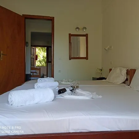 Sirtaki Apartment *