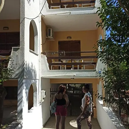 Apartment Sirtaki *